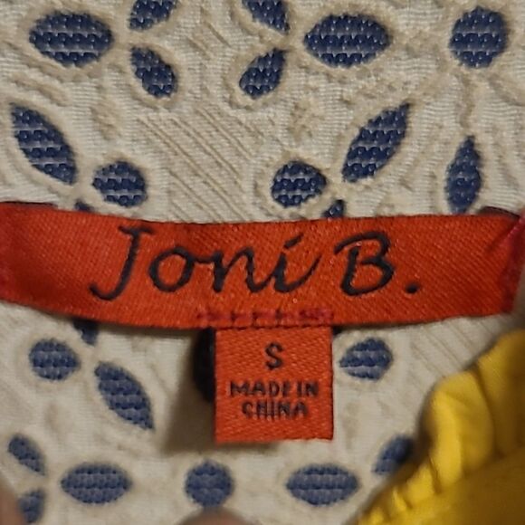 Joni B Cutout Blazer - Picture 2 of 4